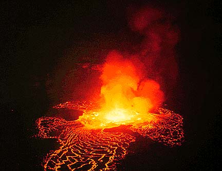 Nyiragongo.jpg (26196 bytes)